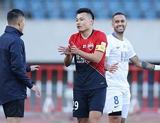 包含深圳佳兆业球队踌躇起步，寻求突破进取之道的词条